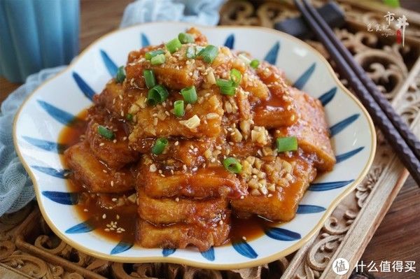 日常三餐 篇九十六：冬天吃豆腐，最让人嘴馋的做法，裹上鸡蛋液煎一煎，真的好香啊