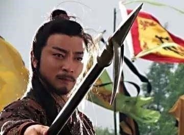 梁山&水浒传中,此人30回合撂倒徐宁,实力比肩梁山五虎,却轻敌被俘!