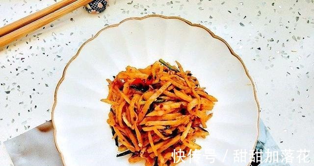 维生素c|立秋之后,遇到此蔬菜要珍惜,维C含量很高,蒸包子特别香!