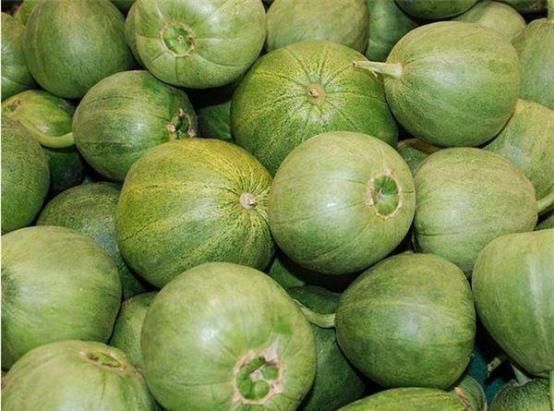 味道|去市场上买甜瓜,选“白皮”还是“青皮”?可惜还有很多人不知道