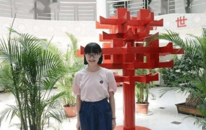 老师|唐楚玥的“神仙卷面”,批卷老师都不忍扣分,难怪语文能考146