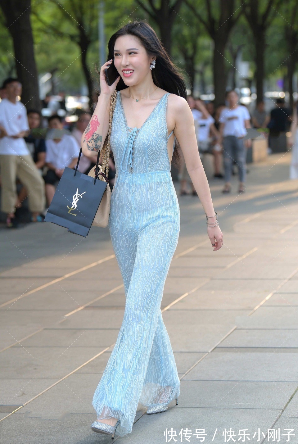 性感|时尚性感的的优雅的美女,散发出淡雅气质,更显浪漫优雅太爱了!