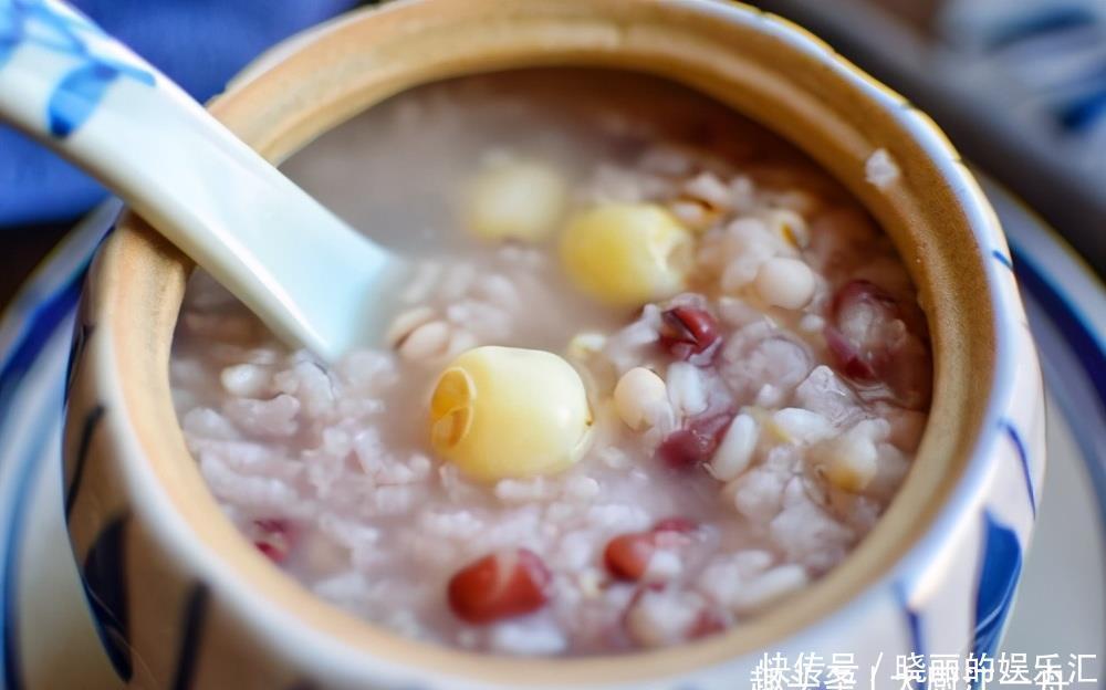 不错|熬白粥时,锅里只加水就不错了!大厨教你这3招,米粥黏稠又好喝