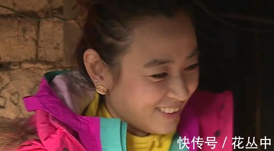 城市妈妈|《变形计》唯一幸运的农村女孩,没被退货还得到城市妈妈哥哥宠爱