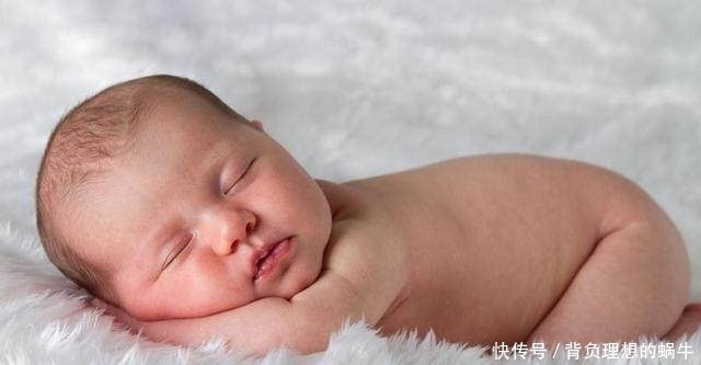 曾女士|出生20天婴儿脖子“溃烂”,新生儿稚嫩的脖子妈妈应该怎么护理?