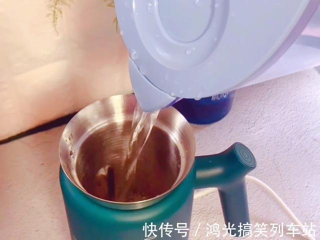豆浆|家人的早餐我从不马虎,用燕麦和紫薯打成豆浆,好喝又营养