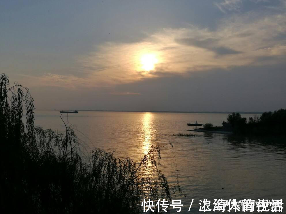 诗人&写洞庭湖的诗很多,刘禹锡的诗却能脱颖而出,他的这首诗好在哪里