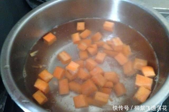 素菜|鸡蛋干拌花生米,别看是素菜,配上一杯小酒美的很