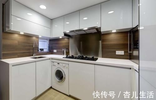 吊柜|越来越多人不装厨房吊柜了,他们更爱这种设计,省钱漂亮又好用