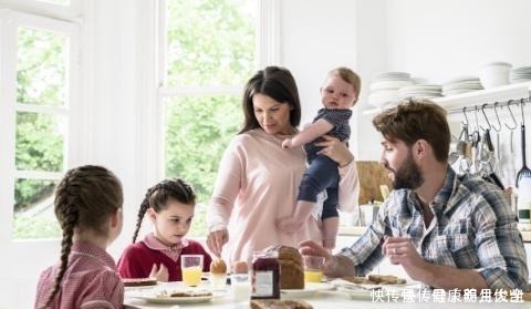 饮食习惯|营养专家提醒最不健康的3种早餐习惯，大部分的孩子中招！