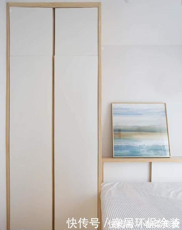 玄关|60平小两居,客厅抬高设计,次卧可住全家人,收纳满分时尚大气!