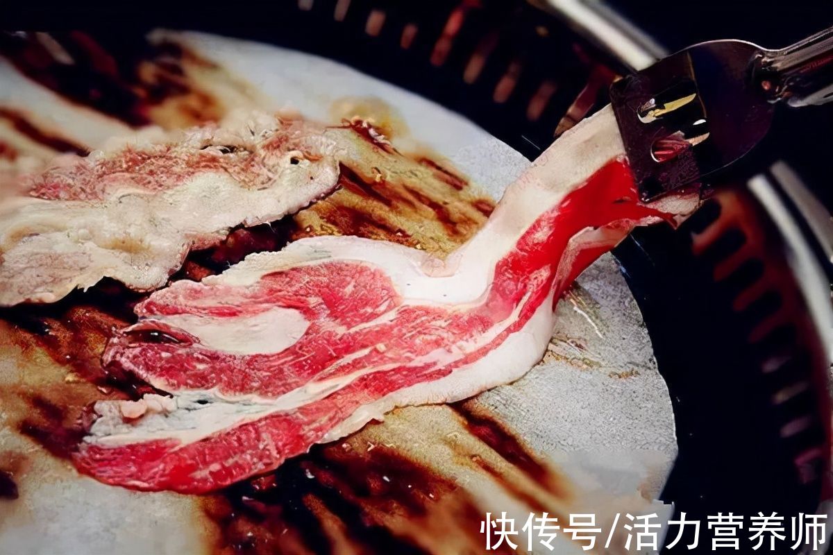 亚硝酸盐|爱吃肉容易患癌？最新研究发现：这3种肉的确要少吃，不能贪嘴