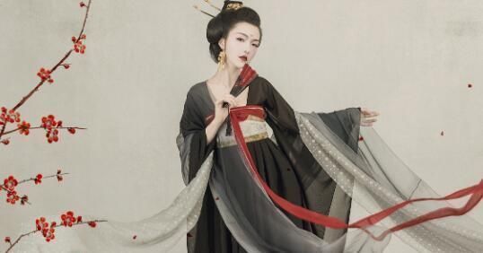 杜甫@李商隐最深奥的一首诗,开篇7个字就让人迷糊,千百年来备受推崇