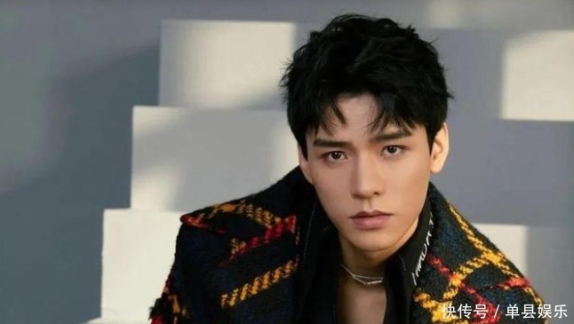 同是凭《山河令》出圈，龚俊综艺代言不断，张哲瀚却很低调