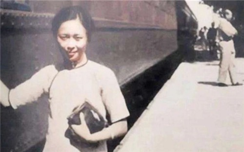 民国|民国一名媛16年生14子,36岁油尽灯枯倒在产房,可惜这绝世容颜