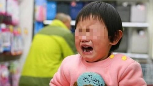 家长|孩子喝光饮料才要付款,店员要求十倍赔偿,宝妈的回怼让人点赞