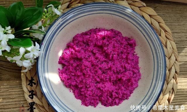 火龙果和他的薄煎饼软多彩,“火”和朋友圈