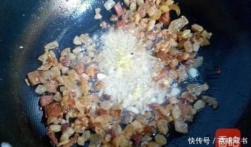 豆角新吃法,不用炒不用炸,美味可口比肉还香