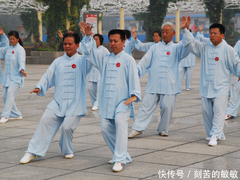 农村老人常说“四十不多欲,五十不多情,六十不多食”有何深意