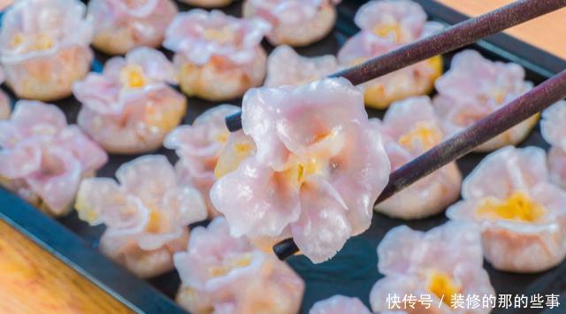 晶莹剔透|冬天包饺子,我家不用面粉,用它做皮,饺子晶莹剔透,Q弹又劲道