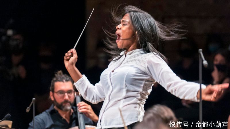 委内瑞拉|从卖菜女到指挥家——委内瑞拉女郎华丽转身