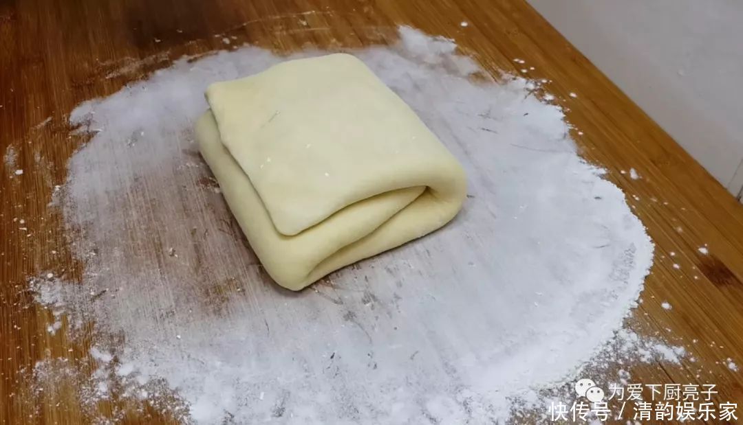 必备|过年餐桌必备小零食,不加一滴水,30多年头一次见,比麻花还好吃