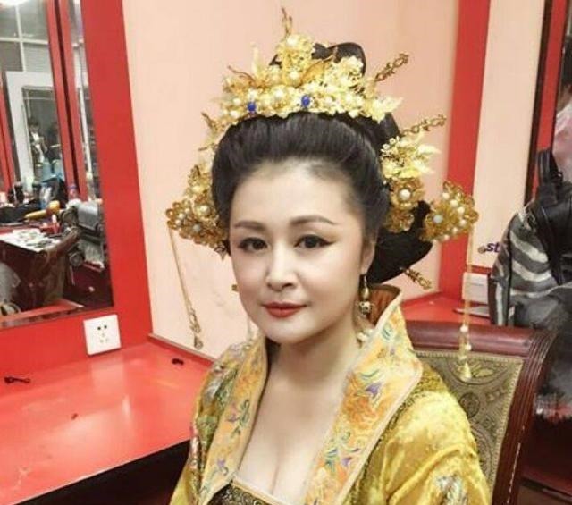 女儿们#《山海经》中的西王母竟是这般恐怖形象,真心疼周穆王