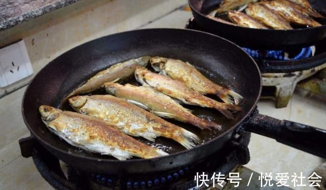 海鲫鱼|煎鱼总粘锅掉皮?多半第1步就错了,试试这样做,煎鱼完整还美味