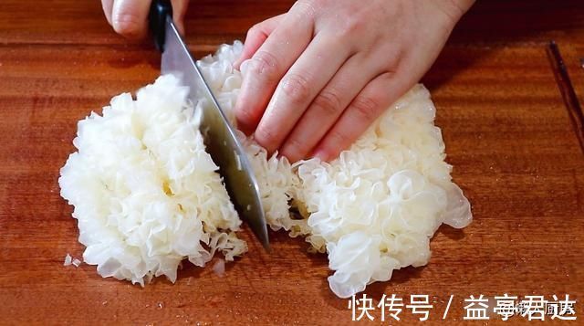 夏季喝饮料，不如喝它，我家几乎天天吃，营养丰富，还能拉丝