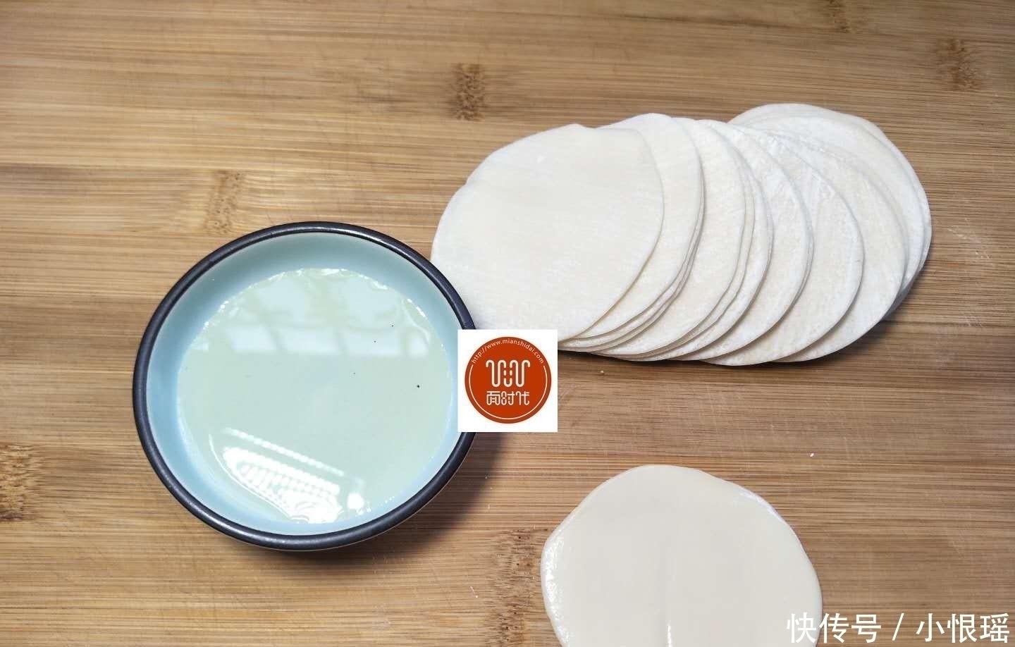 满嘴香|它比饺子简单省事，不擀面，不揉面，手不沾面，做法简单快速！