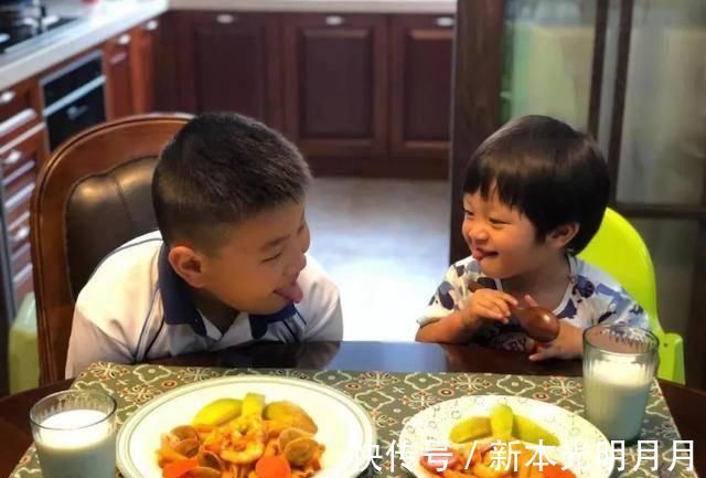 宝妈|儿科医生带娃做到“早上3戒,晚上2坚持”,孩子脾胃好不积食