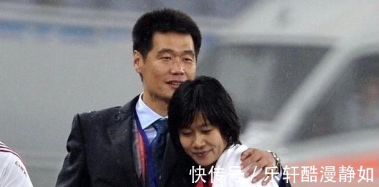 中国足球|仅上任一天,李霄鹏遭爆料,曾率女足创三大耻辱纪录,逼队员喝酒