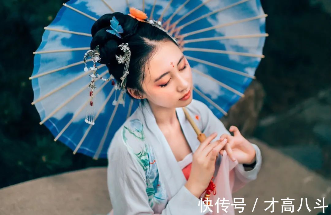 有些事@一句话说苏轼:十首诗词罢,逍遥永存心