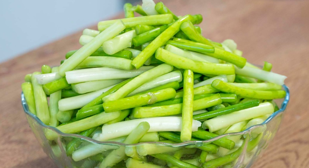 夏天最适合吃的8道开胃小炒菜，几分钟做一道，又快又好吃，绝了