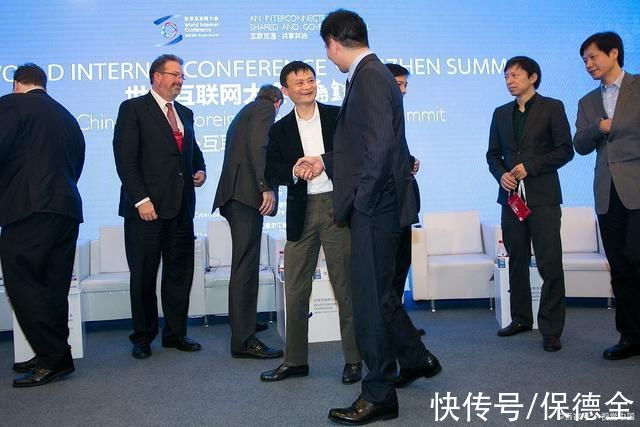 卸任|刘强东卸任京东总裁退居幕后，接班人徐雷能拿得住他的交接棒吗?