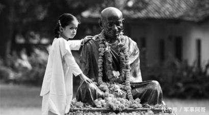 接受|印度甘地主张“非暴力不合作”,就是面对日本人的屠杀应该接受