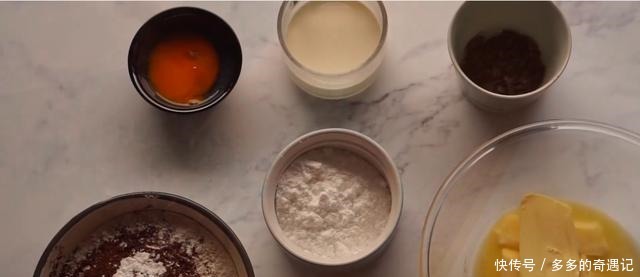 软心巧克力曲奇,麻薯爆浆拉丝粘糯浓香零食中的李奎妹妹