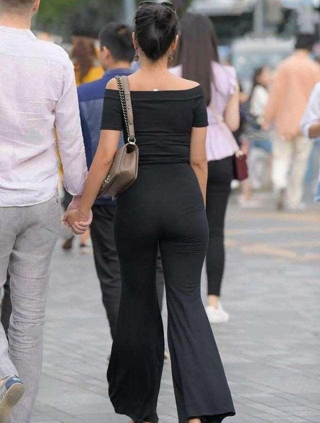 瑜伽裤尽显甜美风格，带来美丽气质，活力十足