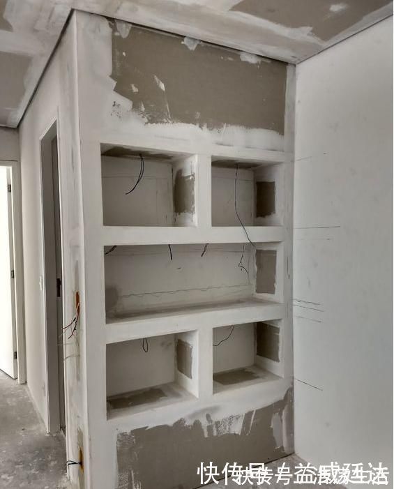 承重墙|阳台收纳也能做出新花样,不占1㎡还省钱,收纳量一点不输以往!