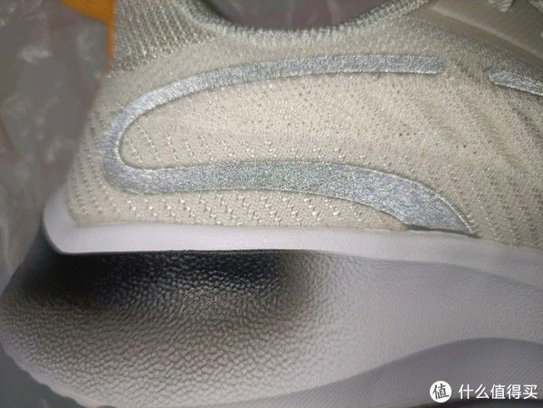 耐克|鸿星尔克，野性消费提醒