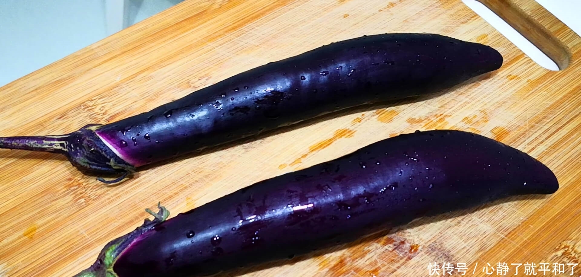 夏天,茄子别做红烧了,教你新吃法,不蒸不油炸,上桌比吃肉还香