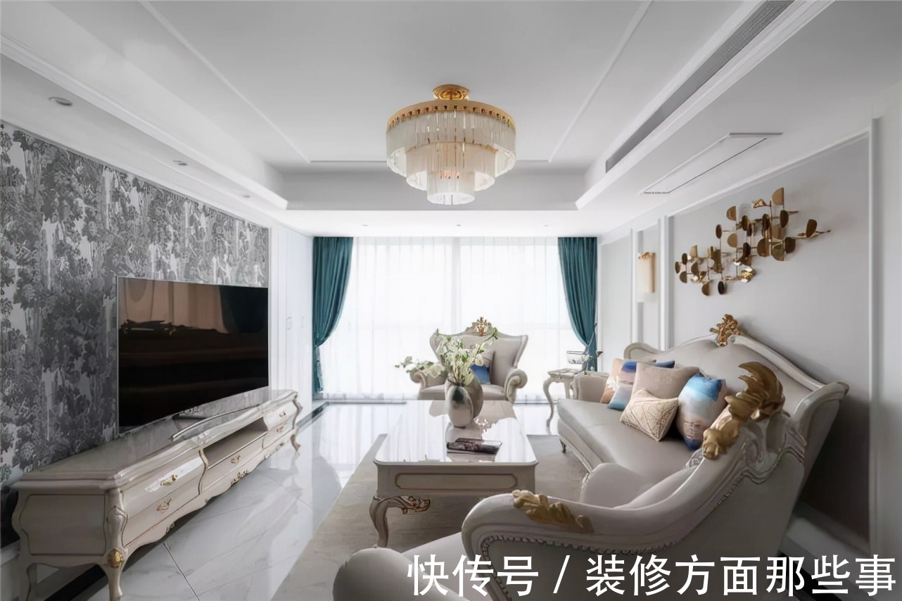 客餐厅|142平欧式风三居室，各个居室映衬的柔和淡雅，独立且相融