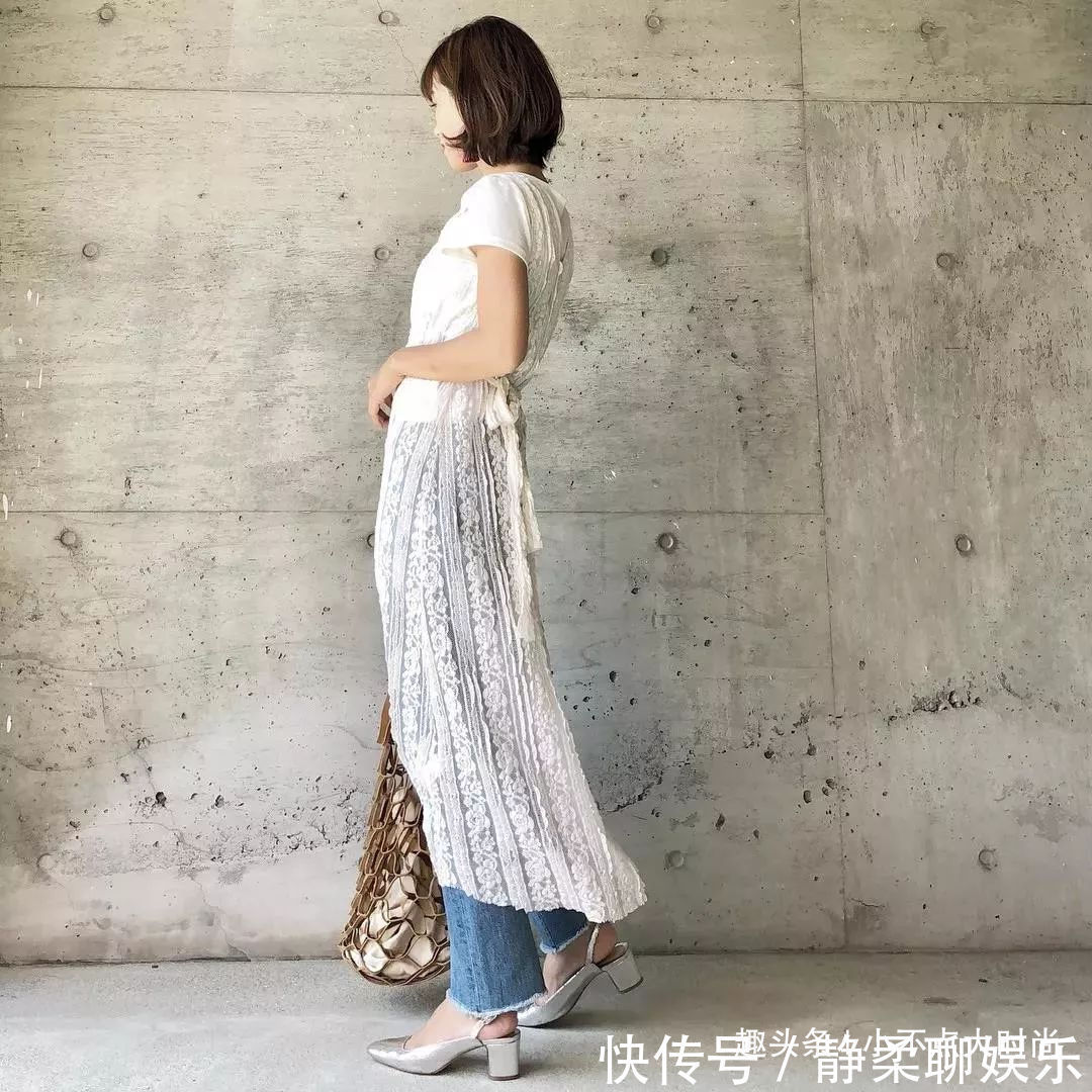 t恤|日本小个子妈妈初秋穿搭真显高!简约又气质,适合所有小个子!
