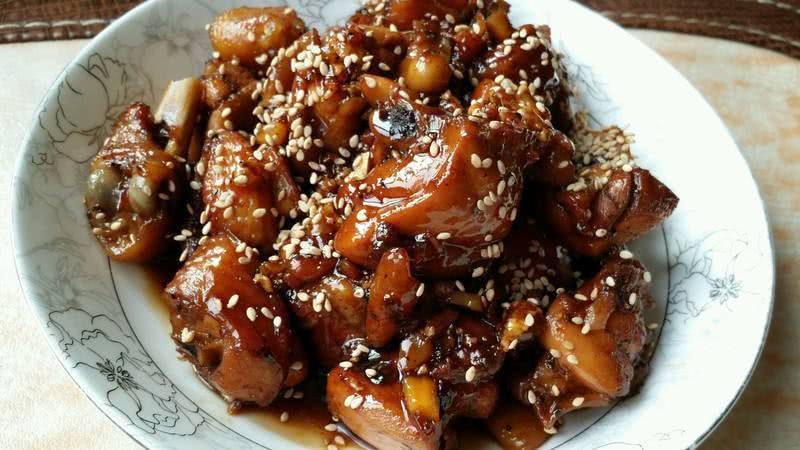 东北年夜饭的8大“硬菜”，4道菜是“新同学”，全部都是下酒菜