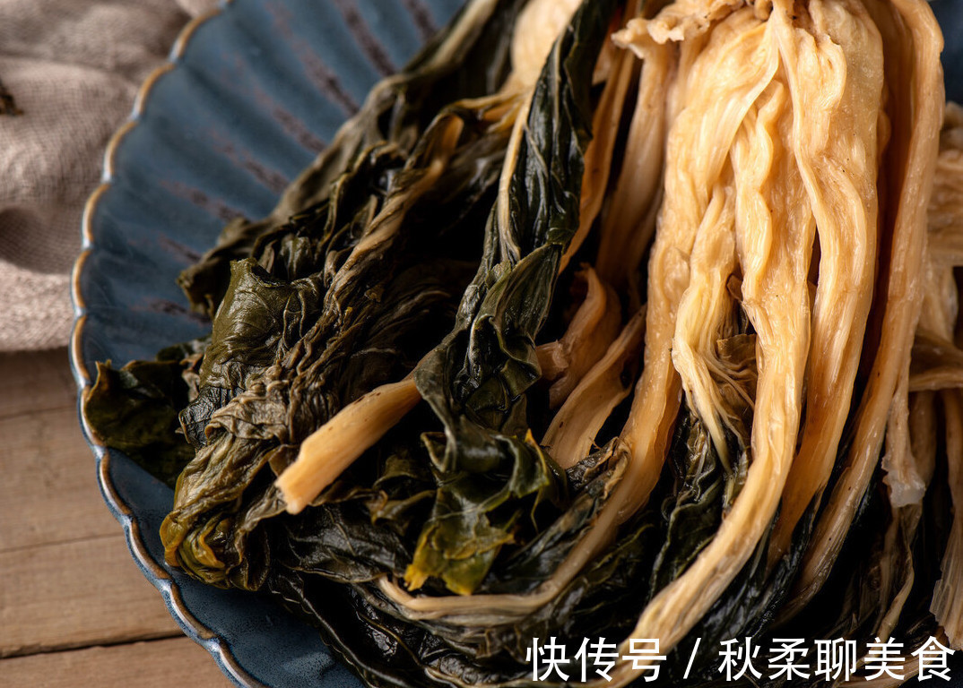 技巧|梅菜扣肉好吃有技巧,教你地道做法,肥而不腻,入口即化