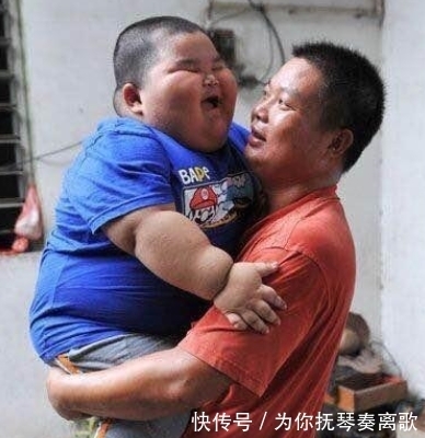 体重|小孩每天要吃6顿饭,体重达到150斤,去医院检查,医生这样说