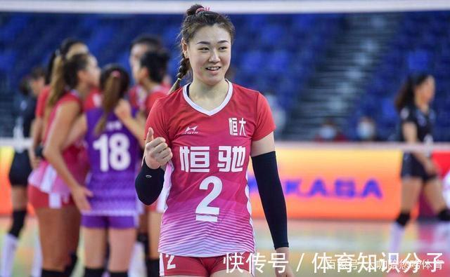 栗垚|恭喜!广东男篮新星和26岁女排国手恋爱,仅19岁,相差7岁姐弟恋