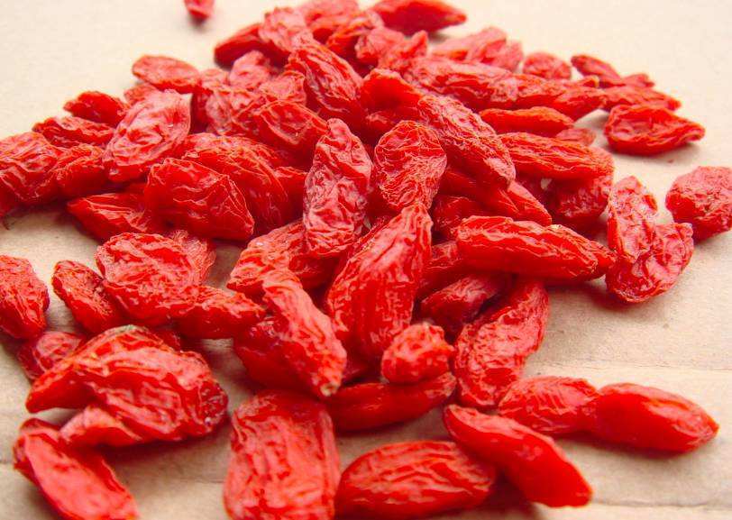 男性|男性睡前“生嚼”5粒枸杞,不出半月,3件好事可能会悄悄“降临”