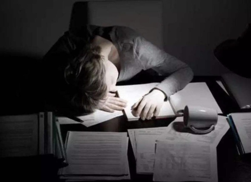 11岁男孩身高“不长反降”,医生:年龄这么小,这种事怎能天天做