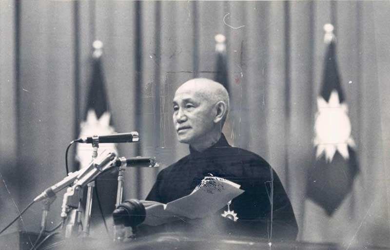 真理|五虎上将中他对老蒋最忠诚，把蒋介石的话当作真理，也因此过得很好